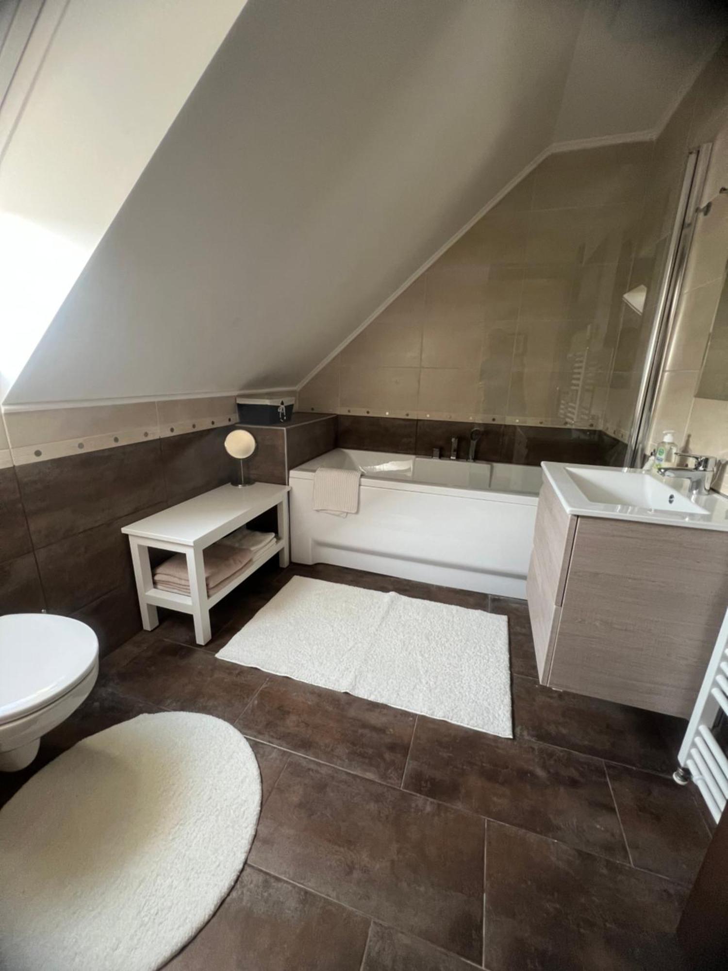 Galeria Apartmanhaz Keszthely Exteriér fotografie